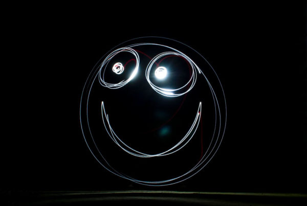 light painting live smiley